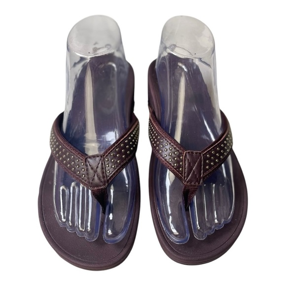 Vionic Women’s Orthotic Kehoe Studded Leather Merlot Colored Wedge Thong Sandals - Picture 2 of 9